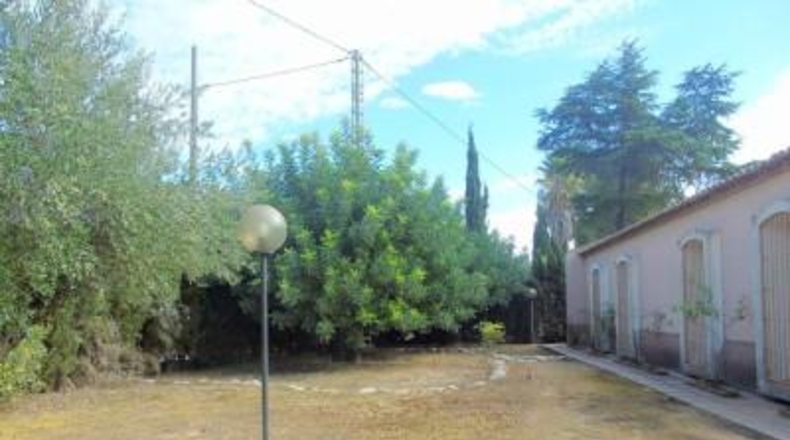 Valencia - la Llosa de Ranes - 4638m2