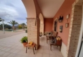 Chalet independiente con terreno en venta en la España, Monóvar, ref: TR146060 foto
