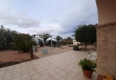 Chalet independiente con terreno en venta en la España, Monóvar, ref: TR146060 foto