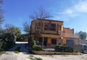 Chalet independiente con terreno en venta en la España, Monóvar, ref: TR146061 foto