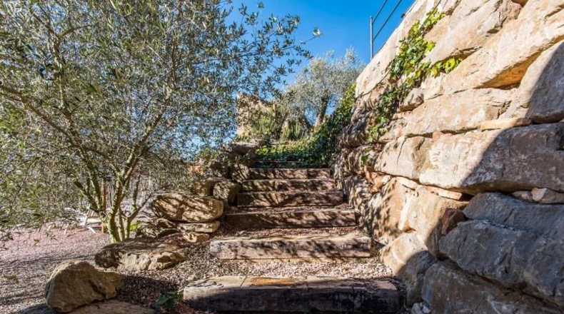 Barcelona - Castellfollit del Boix - 935m2