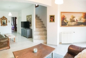 Oriola 800&nbsp;m² 