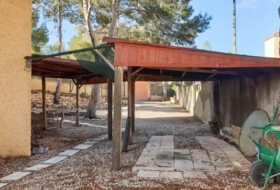 Oriola 800&nbsp;m² 