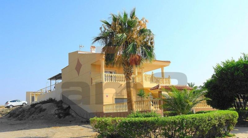 Almería - San Juan de los Terreros - 939m2