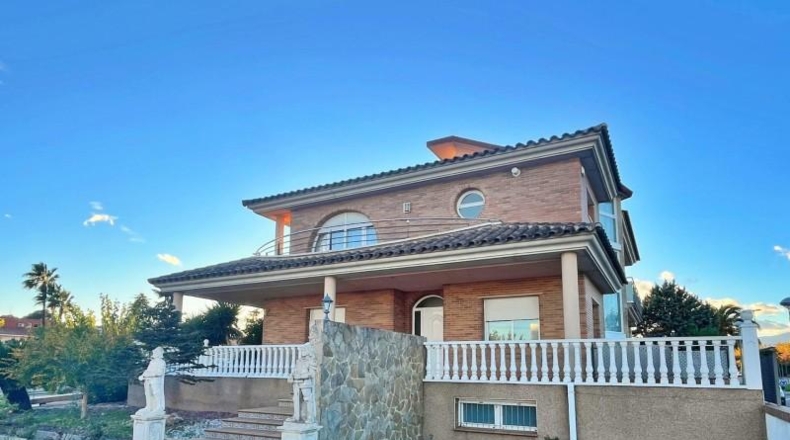 Tarragona - Santa Bàrbara - 570m2