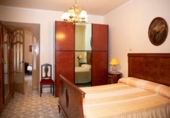 Chalet independiente con terreno en venta en la España, Yecla, ref: TR335687 foto