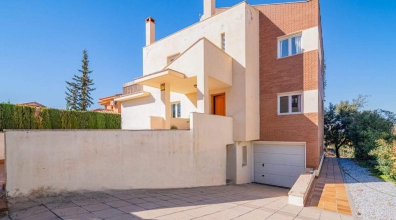 Granada - La Zubia - 850m2