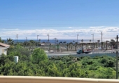 Отдельно стоящий дом с участком на продажу в городе San Juan de los Terreros Фото