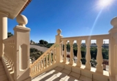 Отдельно стоящий дом с участком на продажу в городе San Juan de los Terreros Фото