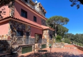 Xalet independent amb terreny en venda a la España, Llinars del Vallès, ref.: TR287715 foto