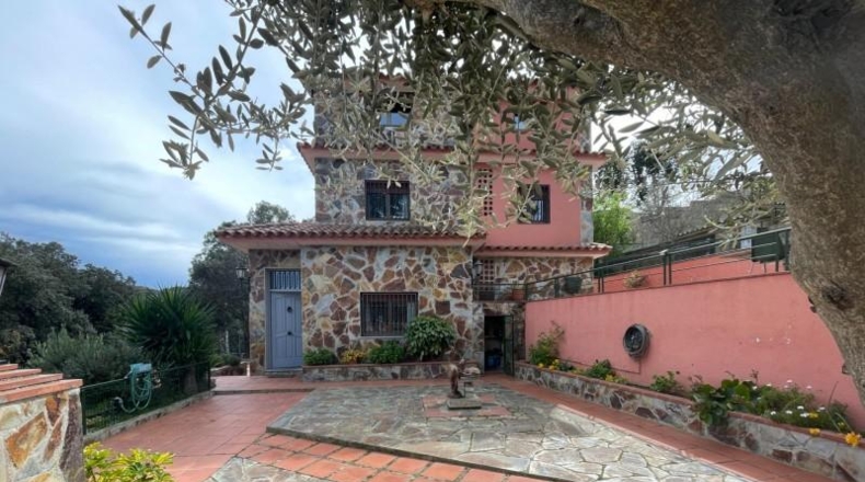 Barcelona - Llinars del Vallès - 1331m2