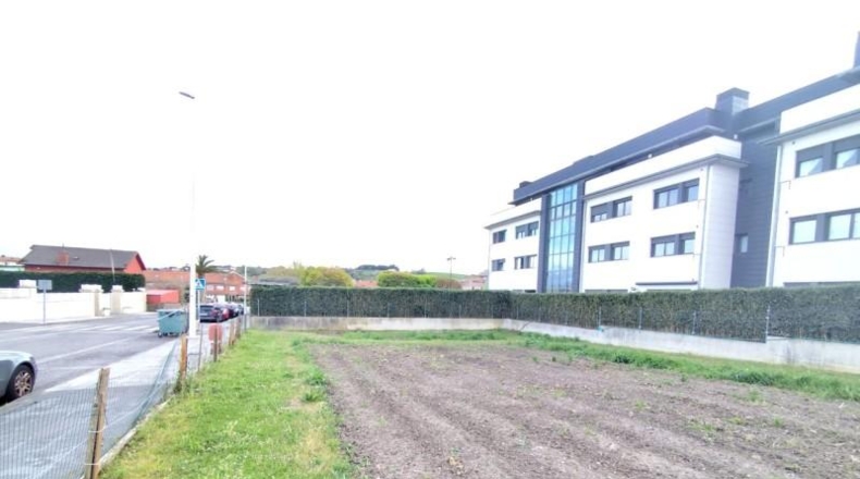 Cantabria - Santa Cruz de Bezana - 796m2