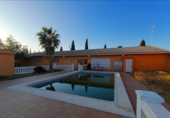Chalet independiente con terreno en venta en la España, Llíria, ref: TR236794 foto