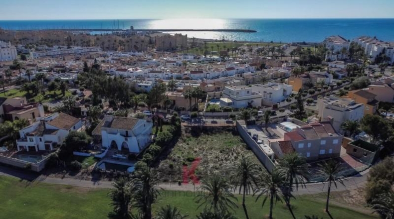 Almeria - El Ejido - 950m2