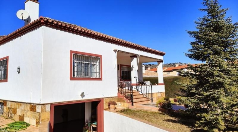 Málaga - Cuevas del Becerro - 1500m2