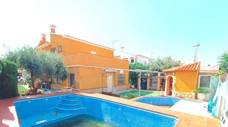 Valencia - Oliva - 521m2