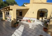 Chalet independiente con terreno en venta en la España, Orihuela, ref: TR340085 foto