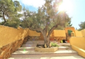 Chalet independiente con terreno en venta en la España, Orihuela, ref: TR340085 foto