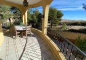 Chalet independiente con terreno en venta en la España, Orihuela, ref: TR340085 foto