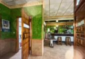 Chalet independiente con terreno en venta en la España, Cozvíjar, ref: TR267578 foto