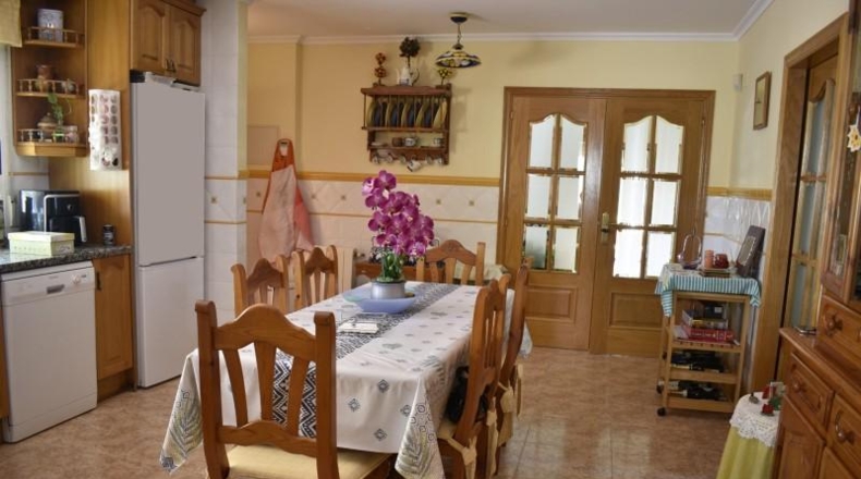 Alicante - San Vicente del Raspeig - 1110m2