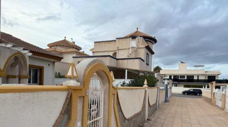 Alicante - Dehesa de Campoamor - 500m2