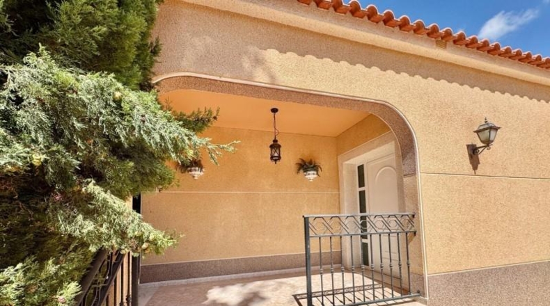 Alicante - Dolores - 1994m2