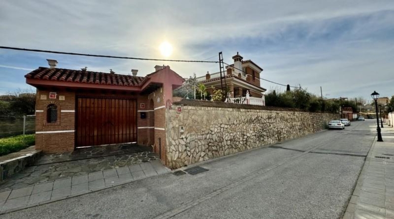 Granada - Ogíjares - 1353m2