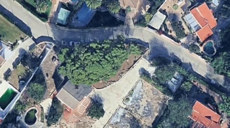 Valencia - Ла-Побла-де-Фарнальс - 2628m2