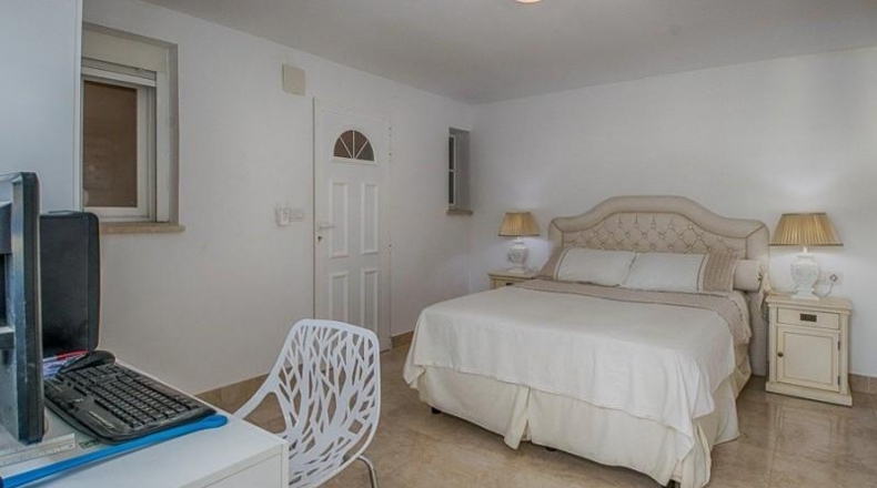 Alicante - La Nucía - 680m2