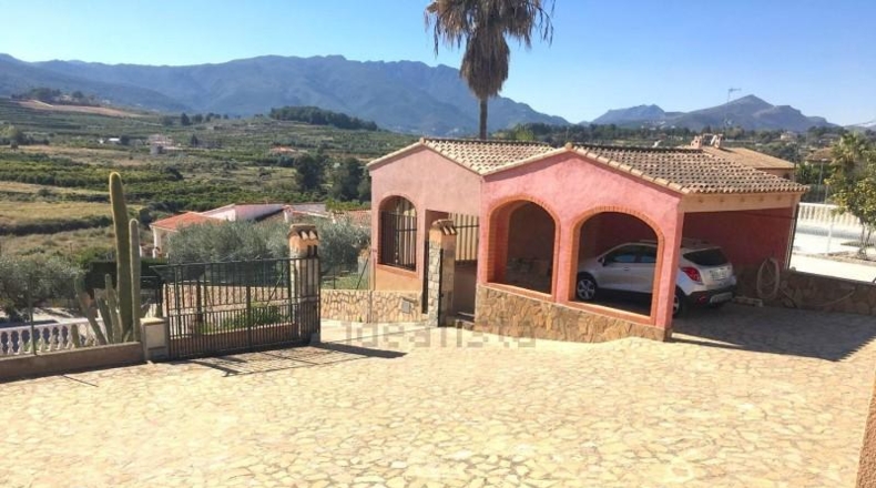 Valencia - Oliva - 1560m2