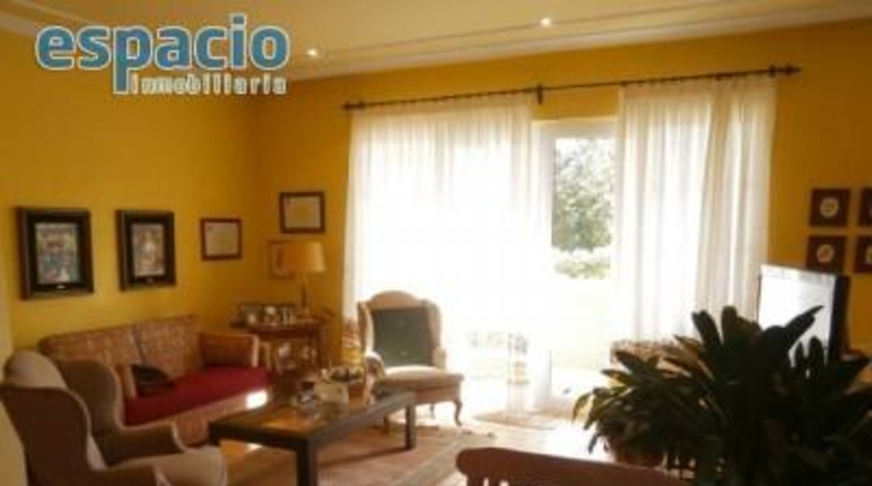 León - Carracedelo - 8000m2