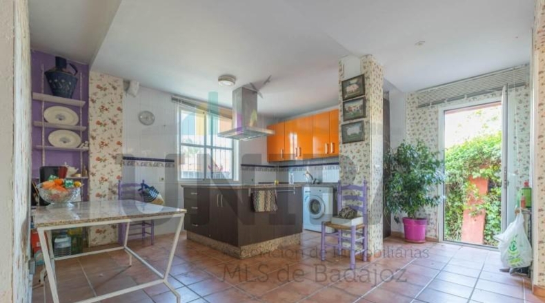 Бадахос - Badajoz - 650m2