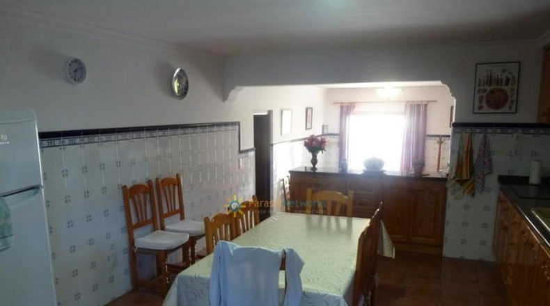Valencia - Fuente Encarroz - 1560m2