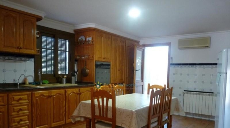 Valencia - Fuente Encarroz - 1560m2
