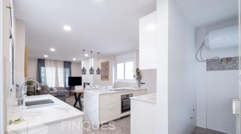 Барселона - Sant Feliu de Codines - 316m2