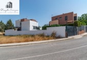 Chalet independiente con terreno en venta en la España, Alhendín, ref: TR263935 foto