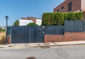 Chalet independiente con terreno en venta en la España, Alhendín, ref: TR322597 foto