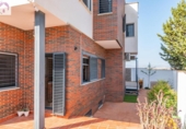 Chalet independiente con terreno en venta en la España, Alhendín, ref: TR267517 foto