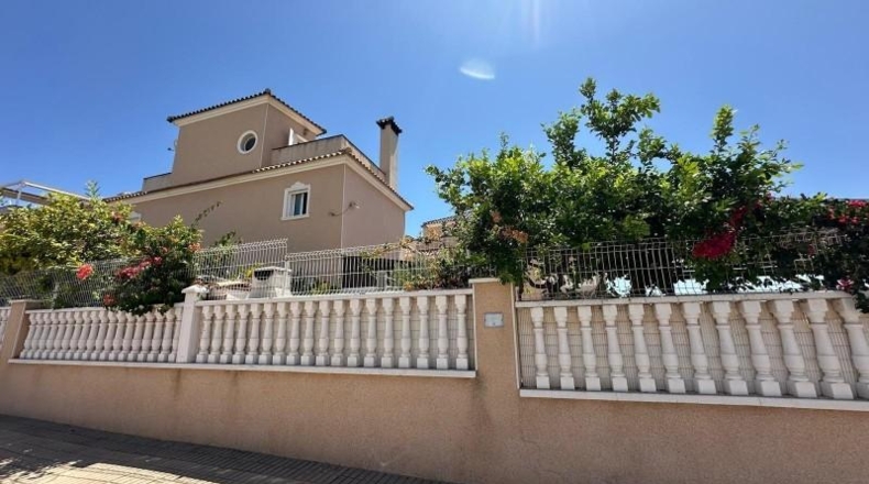 Alicante - Dehesa de Campoamor - 200m2