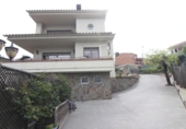 Xalet independent amb terreny en venda a la España, Abrera, ref.: TR282793 foto