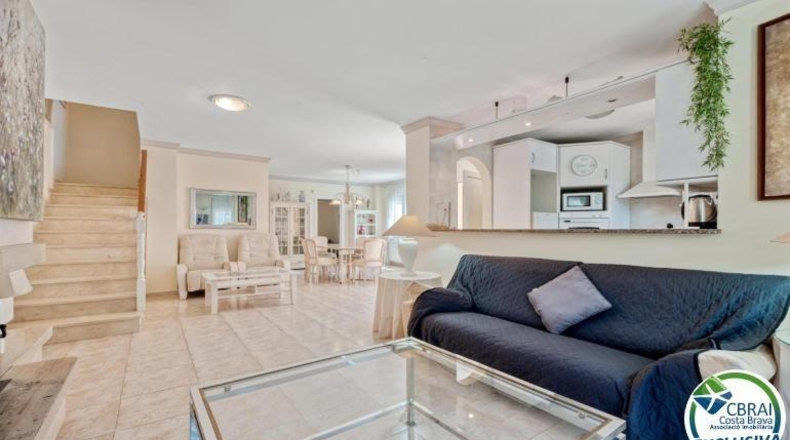 Gerona - Empuriabrava - 400m2