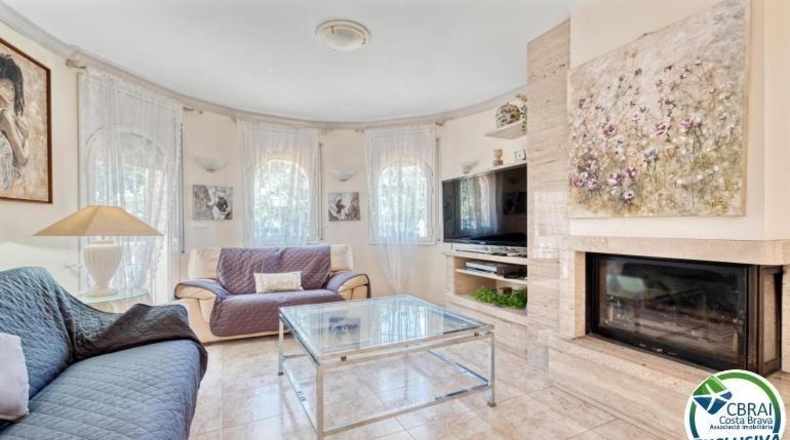 Gerona - Empuriabrava - 400m2
