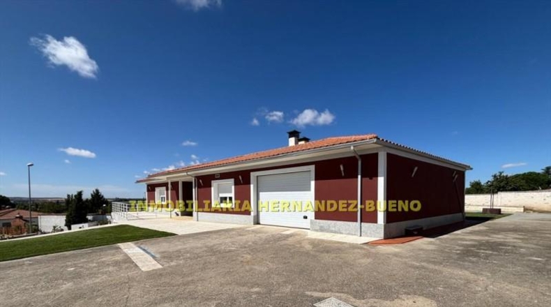 Salamanca - Villamayor - 2300m2