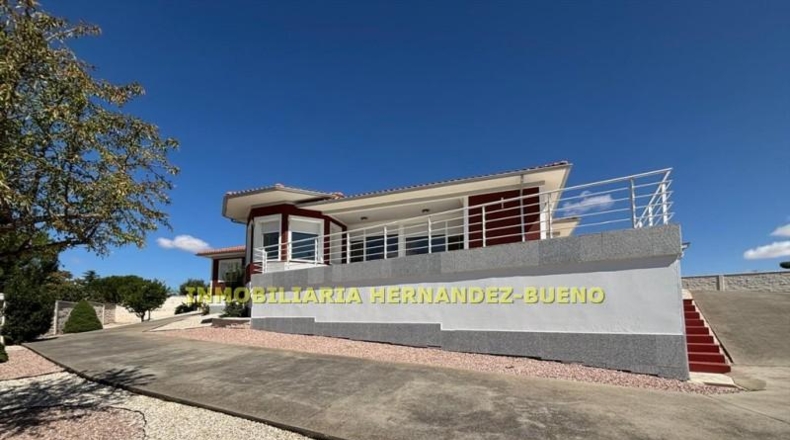 Salamanca - Villamayor - 2300m2