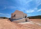 Xalet independent amb terreny en venda a la España, Favanella, ref.: TR164067 foto