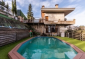 Casa de pueblo en venta en la España, Castellar del Vallès, ref: TR210960 foto