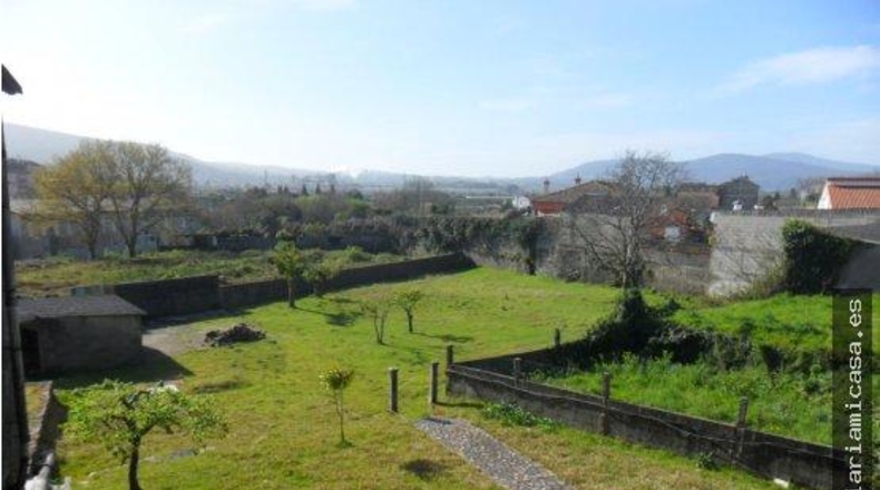 La Coruña - Padrón - 2466m2