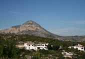 Городская земля под застройку на продажу у города Jávea Фото