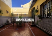 Дом с участком на продажу в городе Alcalá de Guadaíra Фото